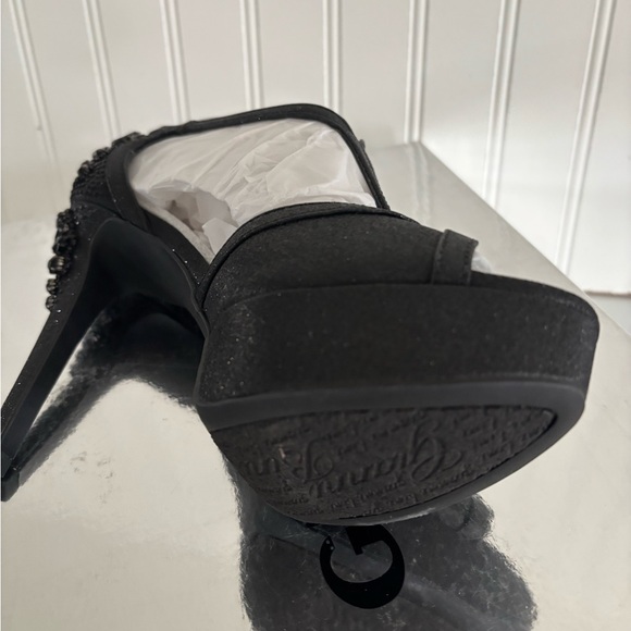 Gianni Bini Black Beaded T-Strap Platform Pump - Picture 3 of 6